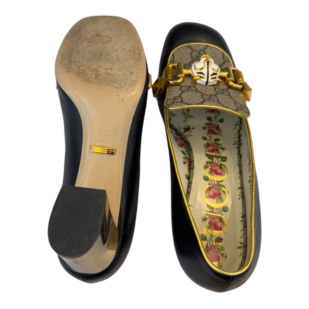 Gucci Black Leather & GG Canvas pumps with Gold Hardware and Floral Lining - Picture 5 of 6